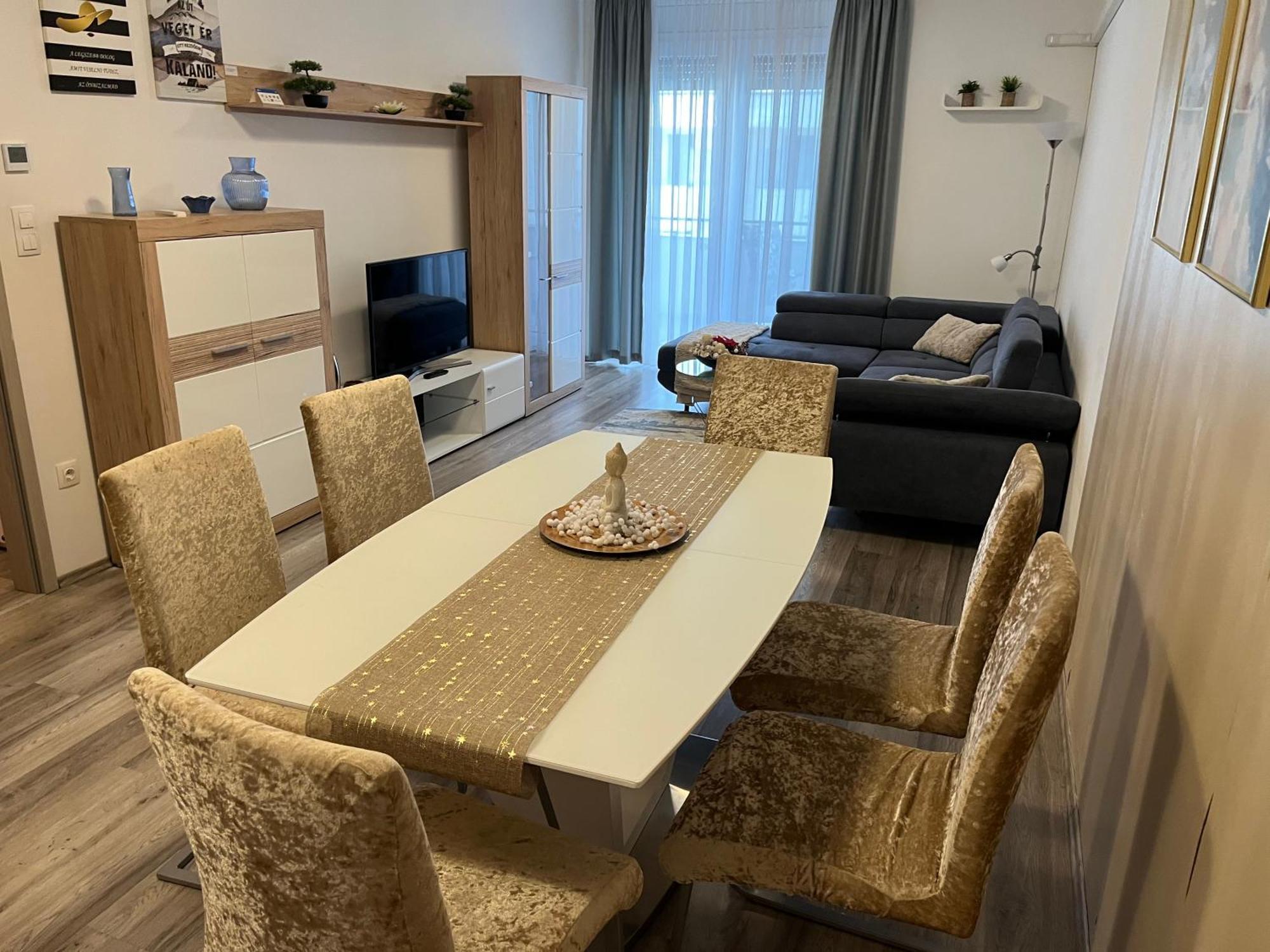 Brookforest Belvarosi Apartman Ντέμπρετσεν Εξωτερικό φωτογραφία